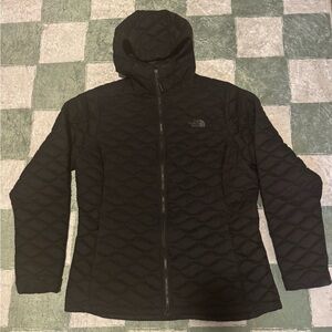 The North Face Black Quilted Jacket Size Large